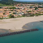 Iconic 652, T2 Vue Mer, Bien Equipe, Centre Port *